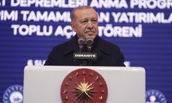 Erdoğan Deprem Bölgesinden Seslendi: "Enkaz Altında Kalmamızı Bekleyenler Yanıldı!"