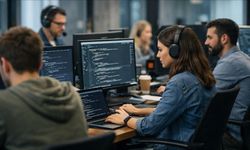 Halk TV'de Büyük Deprem!