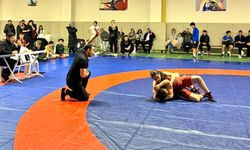Okul sporlarında büyük güreş heyecanı