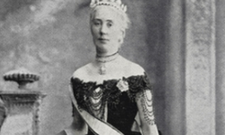 Osmanlı’nın kadınlara verdiği Şefkat Nişanı’nın hikâyesi