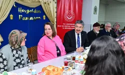 Eskişehir'de "Vefa ve Nesiller Buluşması" İftarı: Vali Yılmaz Toplumun Tüm Kesimleriyle Bir Araya Geldi