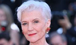 Maye Musk İstanbul’da kitap imza gününde yoğun ilgi gördü