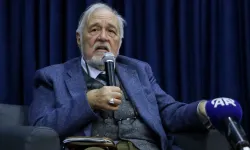 Türk Tarihçiliğinin Çınarı Prof. Dr. İlber Ortaylı Kimdir? Hayatı ve Kariyeri