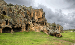 Eskişehir'in Frig Mirası: Anadolu'nun Unutulmuş Uygarlığına Kapsamlı Rehber