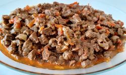 Mersin Belediye Yemeğinden "Yarış Atı Çipi" Çıktı!