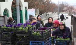 Eskişehir’de Arife Günü Yürekleri Isıtan Kareler!