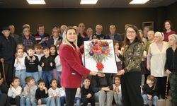 Miniklerden Yaşlılara Saygı Haftası'nda anlamlı ziyaret