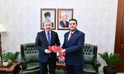 Vali Dr. Erdinç Yılmaz’a Gençlik Ziyareti: TÜGVA Heyetini Makamında Kabul Etti