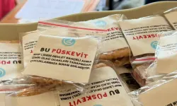 İzmir’de "Püskevit" Seferberliği: Devlet Bahçeli Adına 10 Okulda Dağıtıldı!