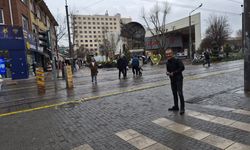 Meteoroloji Uyardı, Yağmur Geldi: Eskişehir Sokaklarında Sağanak Mesaisi