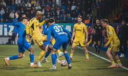 Fenerbahçe - Çaykur Rizespor Maçı Yarın: Oosterwolde Yok, 7 İsim Sınırda!