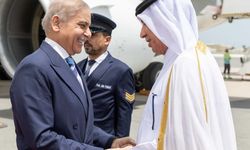 Pakistan Başbakanı Şahbaz Şerif Diplomasi Trafiğine Katar’da Devam Ediyor