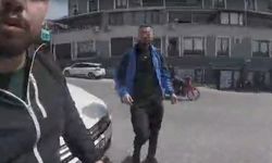 İzmir'de Trafik Magandaları Kamerada: "Neden Korna Çaldın" Dediler, Meydan Dayağı Attılar