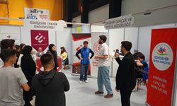İstihdam Fuarı’nda Kahkaha Tufanı: Gençlerden ‘İşsizlik’ Skeci
