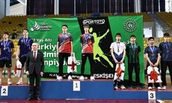 U17 Badminton Türkiye Şampiyonası Eskişehir’de Yapıldı