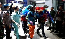 Endonezya'da tren faciası: 14 kişi hayatını kaybetti