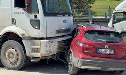 Eskişehir’de Hafriyat Kamyonu Otomobili Önüne Katıp Sürükledi!