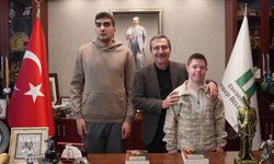 Ataç’tan özel sporculara destek