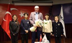 Başkan Kurt Etkin Koleji’nde Öğrencilerle Buluştu