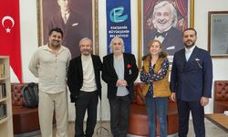 Müjdat Gezen Eskişehir’de kendi adını taşıyan sahneyi ziyaret etti