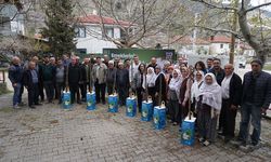 Sarıcakaya’da Üreticiye Destek: 600 Dut Fidanı Toprakla Buluştu