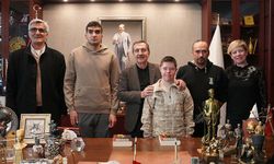 Tepebaşı’nın Özel Sporcuları havuzda Türkiye finaline koşuyor