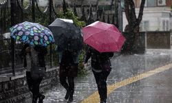 Eskişehir'de Bahar Havası Yerini Kuvvetli Yağışa Bırakıyor: Hafta Sonu Planlarına Dikkat!