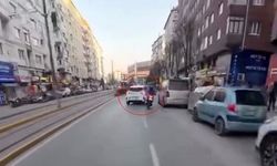 Kamera Çekiyor mu? Dedi, Saniyeler Sonra Çarpıştı!