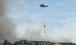 Bakü'deki depo yangınına havadan ve karadan büyük müdahale