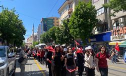 Eskişehir Gençliğinden Ulus Anıtı’na Dev Yürüyüş