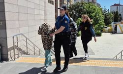 Eskişehir'de 185 Bin Liralık Altın Hırsızlığı: Taksitle Kaçarken Polise Yakalandılar