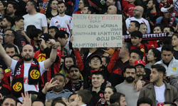 Taraftar yine görevini yaptı!
