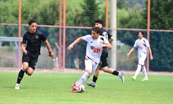 Genç Şimşekler finali son anda kaçırdı