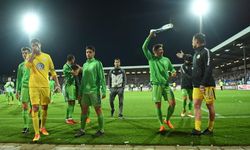 Wolfsburg Düştü, Paderborn Yükseldi