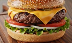 Eskişehir’de Burger Dehşeti: Arkadaş Grubundan 3 Kişi Zehirlendi