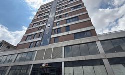 10 Katlı Binada Korkutan Asansör Yangını İtfaiye Tarafından Söndürüldü