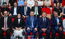 Vali Yılmaz'dan Gençlere Destek: "Eskişehir'in En Güçlü Sesi, Gençlerin Sesi"