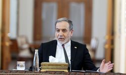 Tahran-Washington hattında tarihi imza