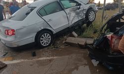 Eskişehir-Afyonkarahisar Yolunda Kaza: 4 Yaralı