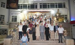 Başlık Ayşe Ünlüce Muharrem İftarında Vatandaşlarla Buluştu