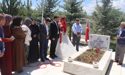 En Mutlu Gününde Şehit Amcasını Unutmadı