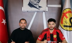 Eskişehirspor Mert Başer ile devam kararı aldı