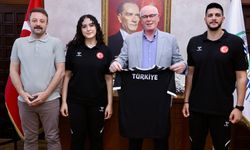 Milli gurur Başkan Kurt'la buluştu!