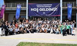 Anadolu Üniversitesinde Tarihi Gün: Milyonlarca Mezun İlk Kez Aynı Kampüste Buluştu