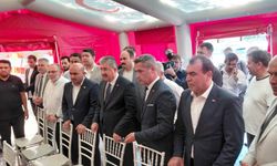 Vali Yılmaz'dan 15 Temmuz Anma Çadırı ve Fotoğraf Sergisine Ziyaret
