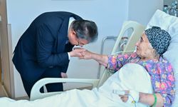 Vali Yılmaz’dan Şehit Annesine Hastane Ziyareti