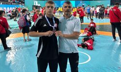 Ankara'da Eskişehir rüzgârı: Minderde bronz madalya ve Türkiye derecesi