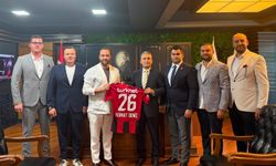 Eskişehirspor yönetiminden Başsavcı Ferhat Deniz'e ziyaret!