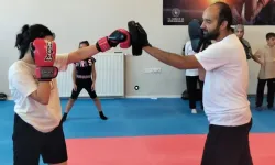 Kick boksçular şampiyonluk için hazırlanıyor!