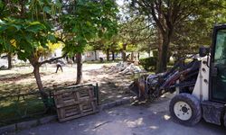 Uluönder Parkı yenileniyor, mahalleye yeni bir soluk geliyor